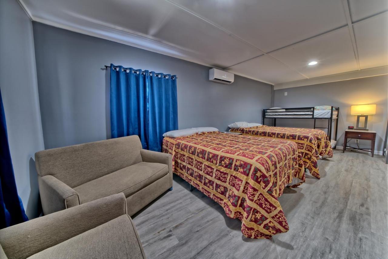 Lower Grand Lagoon Aqua View Motel מראה חיצוני תמונה