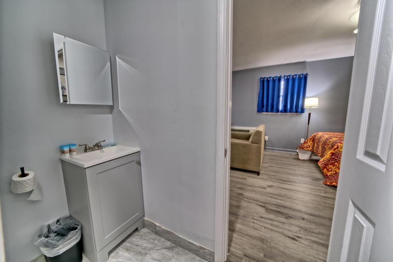 Lower Grand Lagoon Aqua View Motel מראה חיצוני תמונה
